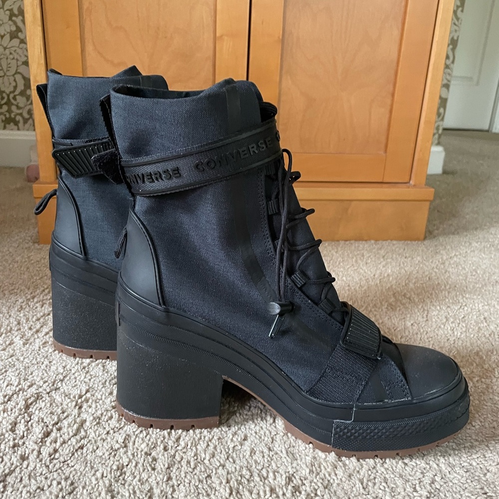 Converse heel shoe
